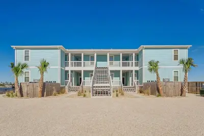 Image de Peto Waterfront Condo Près de la célèbre Florabama