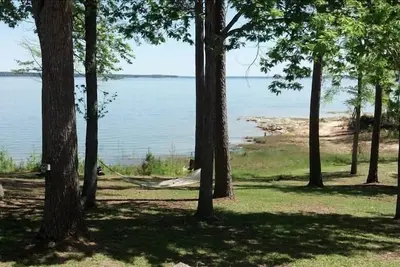 Image de Luxury Lakefront Say Rayburn Reservoir Home