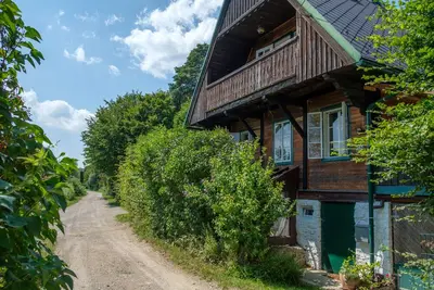 Image de Cottage historique dans les beaux bois de Vienne, retraite d'artistes / écrivains