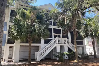 Image de Villa Residence Club avec ferry, parking, voiturette, piscine et transport terrestre inclus