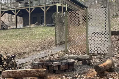 Image de La région du lac est amusant aussi amusant à l'automne. Changement de nature et exploration.