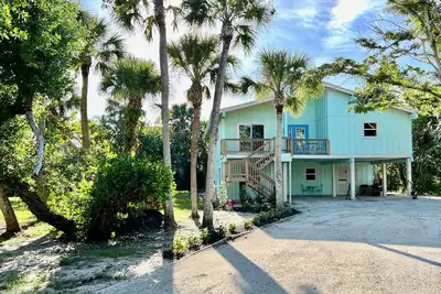 Image de The Retreat Beach Ultimate ~ spacieuse, confortable, Gorgeous!