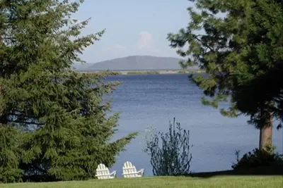 Image de Cabine 1 sur le lac Klamath au Point Comfort Lodge