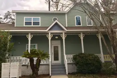 Image de St. Marys Mermaid Cove-2 Br 2. 5 Ba Maison de ville au centre-ville St. Marys