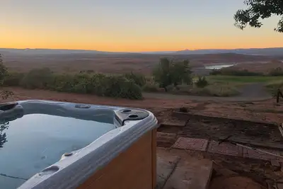 Image de Profitez des Meilleures vues sur le lac Powell * Hot Tub * Large 4 Br / 2. 5ba sur le terrain de golf