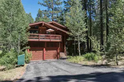 Image de Magnifique Lodge Northstar avec bain à remous privé, parfait pour les familles