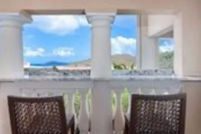 Image de Évadez-vous au paradis Quelque part au soleil. . . L'hiver arrive - réservez maintenant!