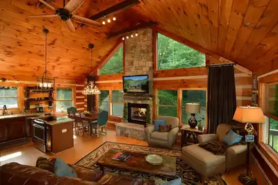 Image de * Cabine de luxe *: 3br + foyer + cheminée + terrasse + véranda + 3 téléviseurs intelligents + montagnes + jacuzzi