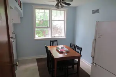 Image de Belle 4 chambres Cottage littéralement à une minute de la plage à Grand Bend, Ontario