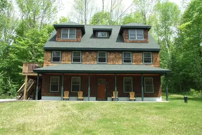 Image de Belle maison - toutes saisons - vues sur la montagne, bain à remous extérieur, vacances en février ouvertes