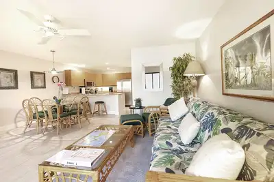 Image de Rénové 1 Br / 2 salles de bain Condo Vue sur le jardin - Privé Et \"plage proche\"