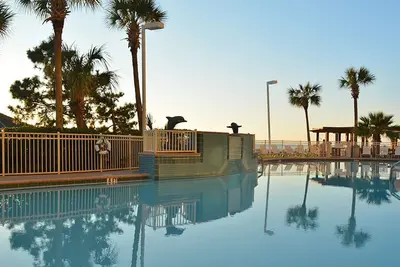 Image de Location de luxe en bord de mer. . Unité rénovée. . nettoyage en profondeur entre tous les locataires