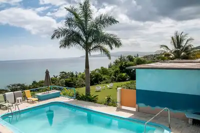 Image de Le transport gratuit. villa privée avec veiw imprenable sur l'océan, piscine, et la servante.