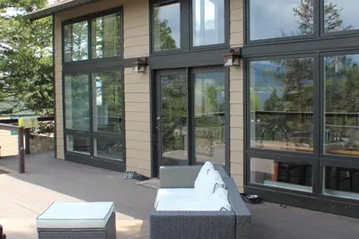 Image de Cabine au bord du lac à la chandelle