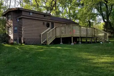 Image de Lakeside Tiny Home Retreat ~ 2 1/2 acres ~ Vues à couper le souffle ~ Détendez-vous! ~