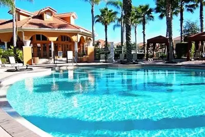 Image de Complexe surveillé, Disney Pool Home, avec spa, près de toutes les attractions