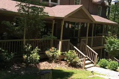 Image de Mtn House 10 Br 28 personnes bain à remous porche couvert animaux Ok