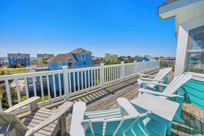 Image de Oubliez le travail, détendez-vous au bord de la piscine! Oceanview-Hot Tub, Ascenseur à bagages GameRm, DogFriendly