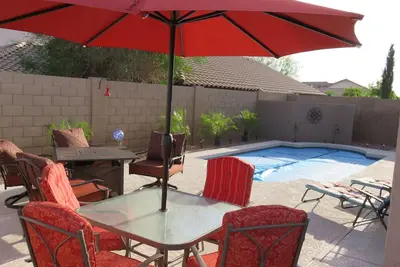 Image de Piscine Chaufee! 3 Chambres Dans la communauté tranquille de Sundance à Buckeye, Az