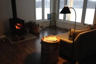 Image de Chalet toutes saisons niché dans la nature