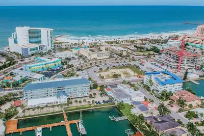 Image de 15% de réduction sur les semaines restantes en novembre et 10% sur les semaines restantes en décembre Dockside 504