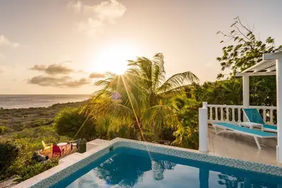 Image de Villa Sirena! \"5 étoiles\" au Coral Estate!