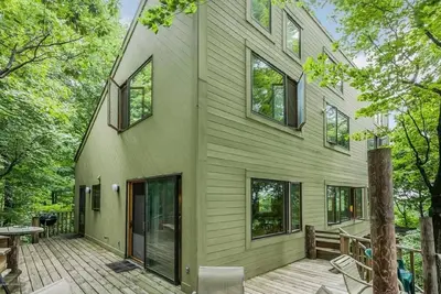 Image de Treehouse enchanté sur le lac Michigan - Près de Grand Haven et de la Hollande