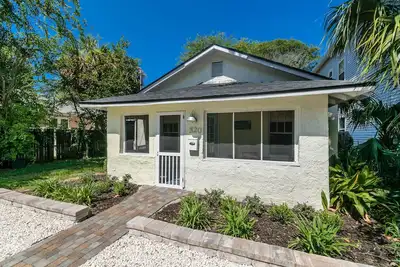 Image de Cottage de plage rénové - Marche / Vélo au coeur de Jax Beach