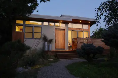 Image de Artful Abode: Views, RoofDeck, Flux intérieur / extérieur. Ez se promener à Pearl & Trails!