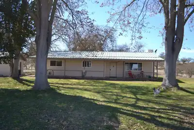 Image de Mignon Ranch Home in Wine Country