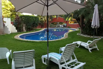 Image de Condo moderne rénové 2br / 2Bth - Terrasse sur le toit, à quelques pas de la plage et du centre