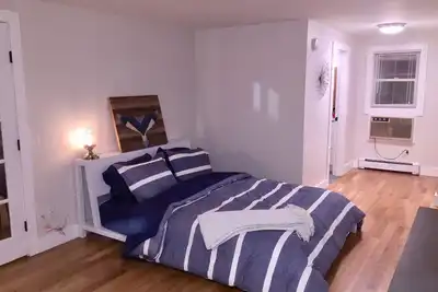 Image de Détente sur la plage à quelques minutes de la plage et du centre-ville