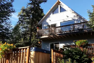 Image de Vue impressionnante privée avec bain à remous, Wi-Fi, Cell-Alaska: dès la sortie des fenêtres