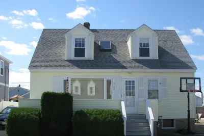 Image de Étapes de Seabrook Beach Idéal pour la famille élargie ou 2 familles - 2 Lr, 2 Kt, 2 B