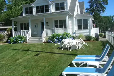 Image de Superbe récents Cap cottage donne Broad Cove à Onset