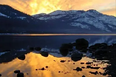 Image de Accueil Lakefront au lac Donner, belle et ensoleillée