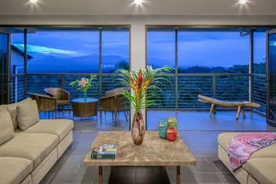Image de Casa Querencia nouvelle villa Manuel Antonio de 6 chambres avec piscine et salle de jeux