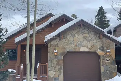 Pic 8 luxe Mountain Home 3 Br / 3 Ba Avec vue sur la montagne - à pied de pistes!
