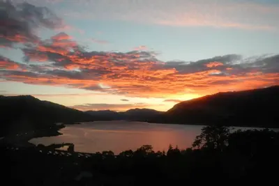 Image de Incroyable vue panoramique sur la gorge et la maison d'hôtes
