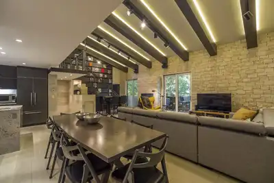 Image de Condo De Luxe Au Platine Au Coeur De Vail Village