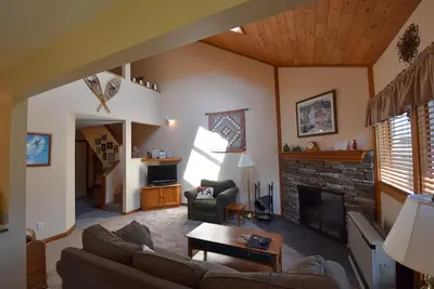 Image de Trail Creek totalement rénové Top Two étage Unité Fin 2 salle de bain complète 2 Reine de Chambres