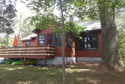 Image de Retraite au bord du lac; escapade parfaite pour les sports d'hiver, quatre saisons de plaisir