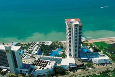 Image de Hôtel Wyndham El Cid El Moro Beach avec vue sur l'océan!