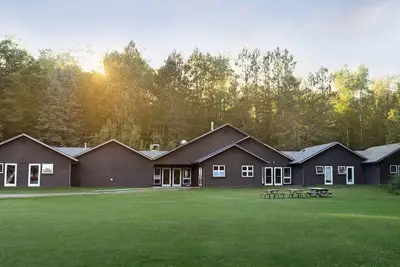 Image de Beau, calme, camp de 7 acres sur le lac Bluewater (forĂŞt nationale de Chippewa)