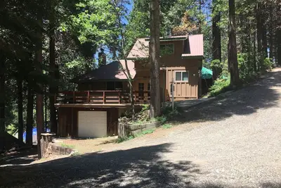 Image de Yosemite Cabine En Sucre Historique -7 miles à Yosemite So. Entrée Hot Tub!