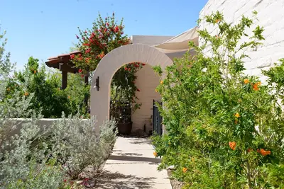 Image de Catalina Foothills, Tucson. Charmante maison de ville avec 2 chambres et vue sur la montagne