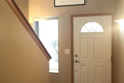 Image de Location d'Oshkosh AirVenture 2019. 1 km de Eaa Grounds Townhouse Condo Sleeps