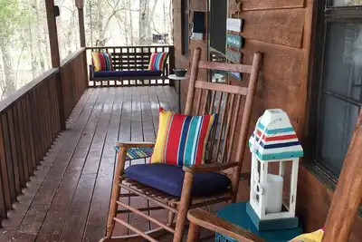 Image de Cedar Ridge / Dale Hollow Lake, près de la marina Star Point et de la marina Eagle Cove