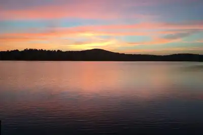 Image de Belle vue occidentale, magnifiques couchers de soleil sur incroyable Great Pond.
