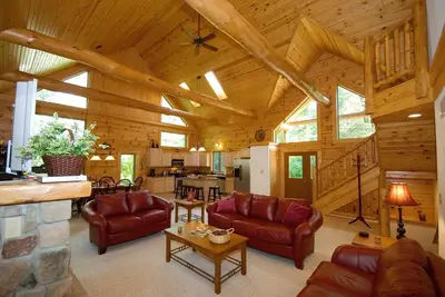 Image de Luxuary 4br, 4. 5 Bath Galena Territory Location avec bain à remous et table de billard